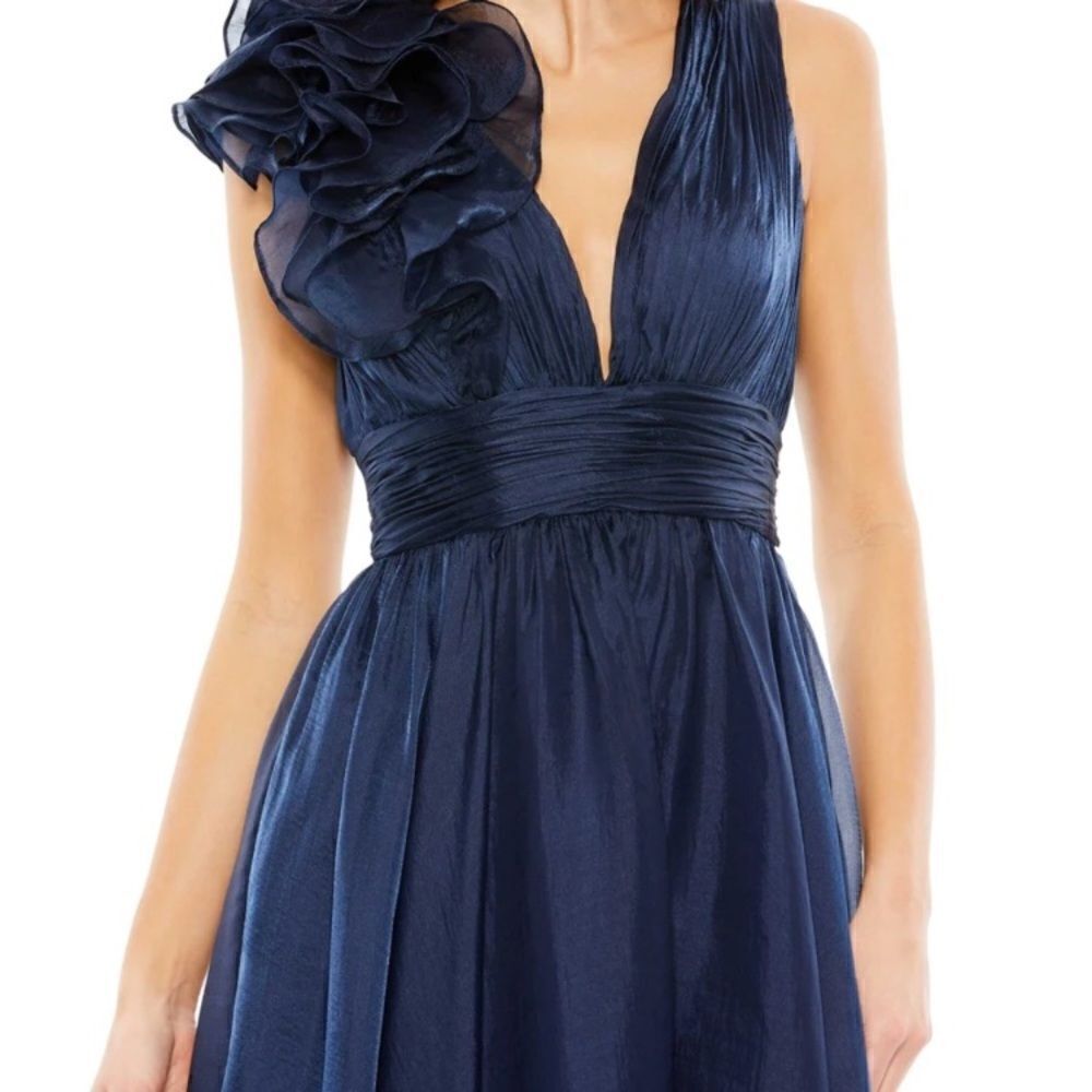 Mac Duggal Plunging Ruffle A line Dress size 4 NWT - Picture 3 of 6